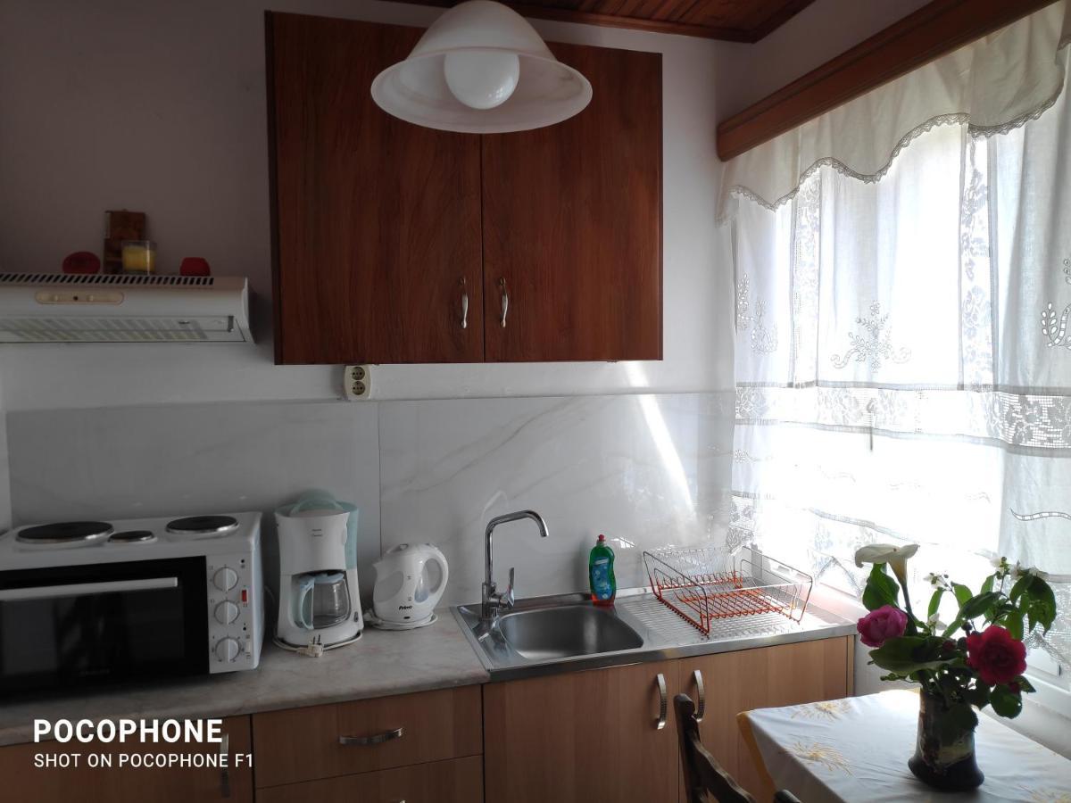 Katerina Apartments Kokkari Exterior foto